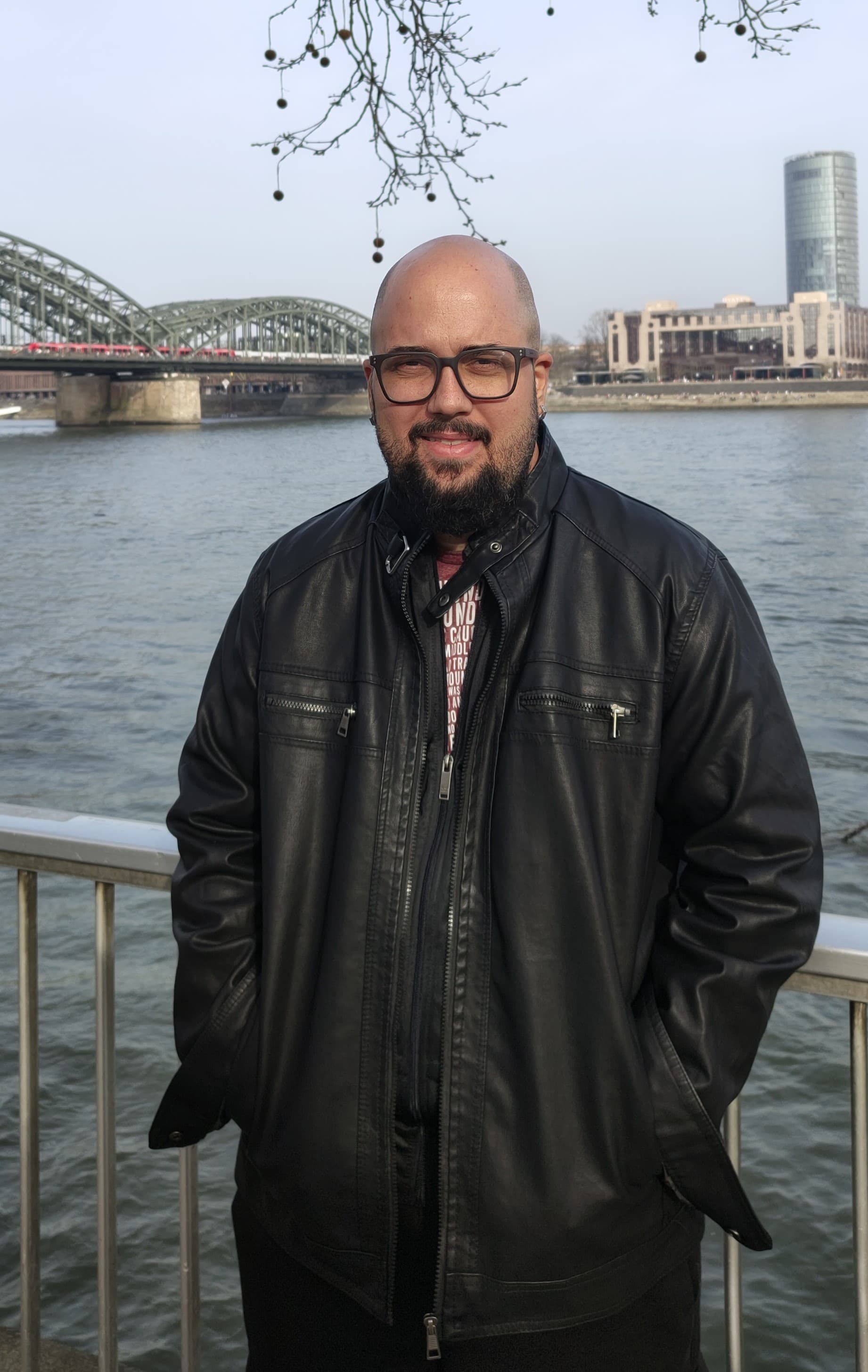 Thiago Póvoa, Full Stack developer leading TP Webmaster
